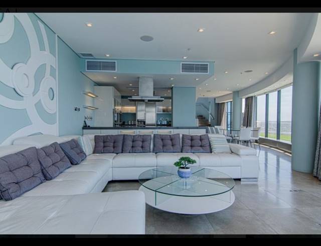 3 BEDROOM APARTMENT FOR SALE IN UMHLANGA ROCKS